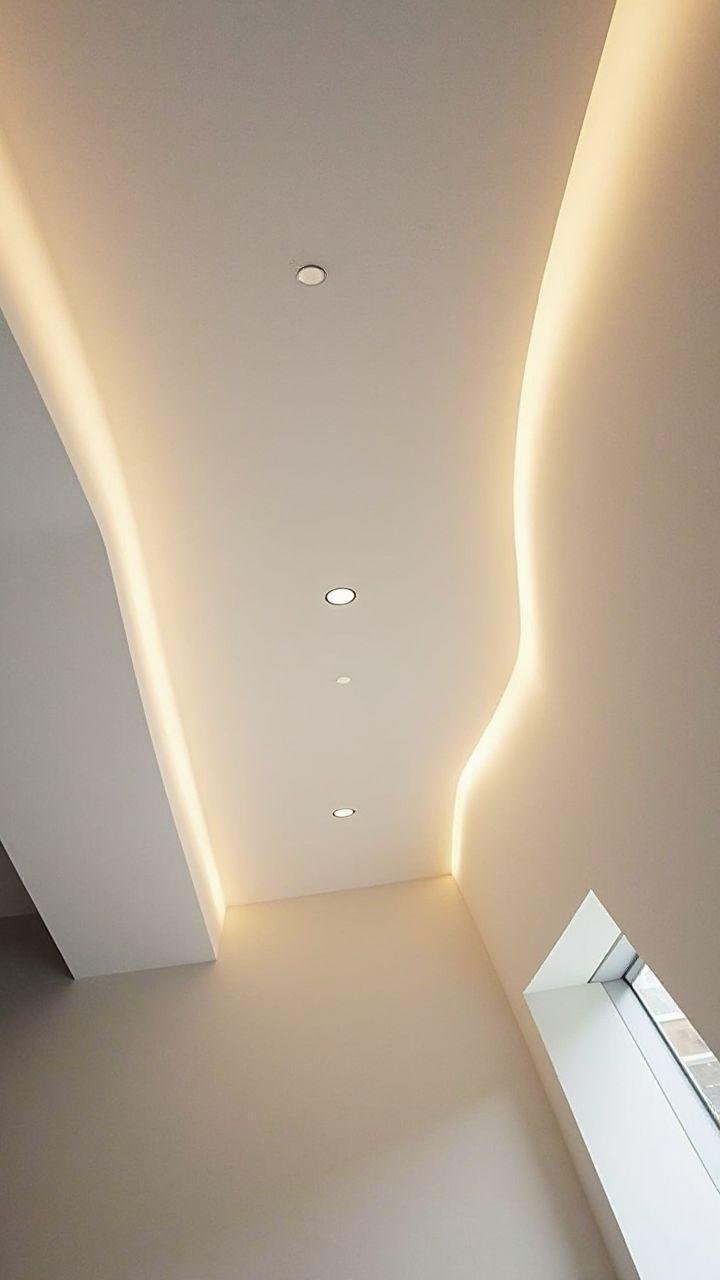 Descubra como instalar spots de luz em forro de gesso ou PVC